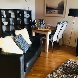 Appartement Sky Night Serviced, Cardiff